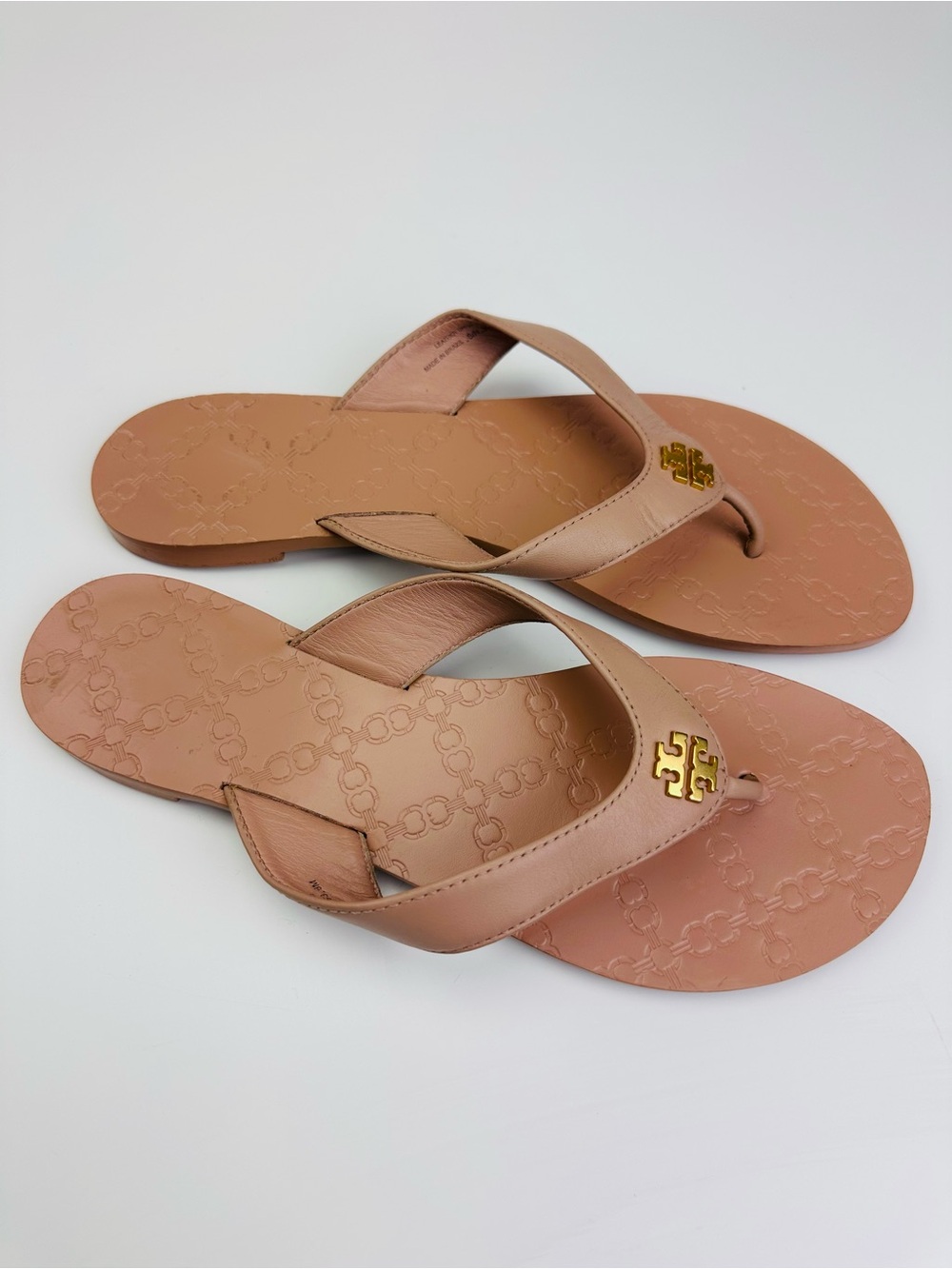 Tory Burch Monroe Beige Tan Leather Upper Thong Flip Flop Sandal Gold Logo - Picture 5 of 9